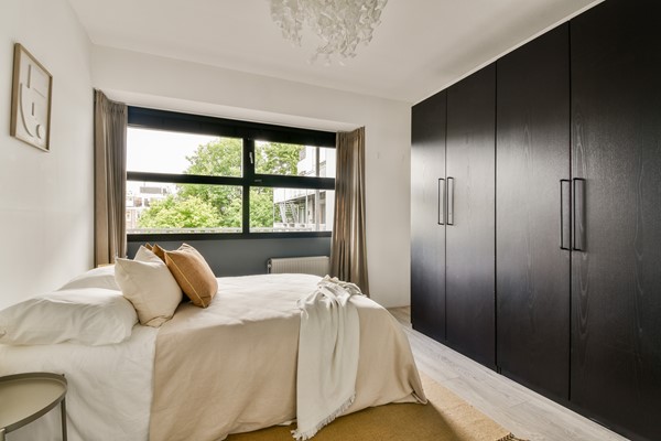 Medium property photo - Van Oldenbarneveldtstraat 52M, 1052 KC Amsterdam